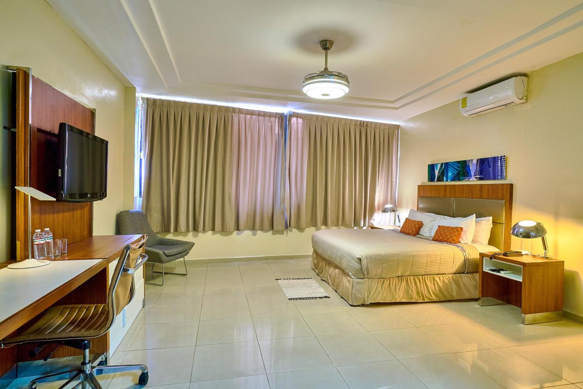 Hotel Libertad At Historic Main Street Santo Domingo Exterior foto